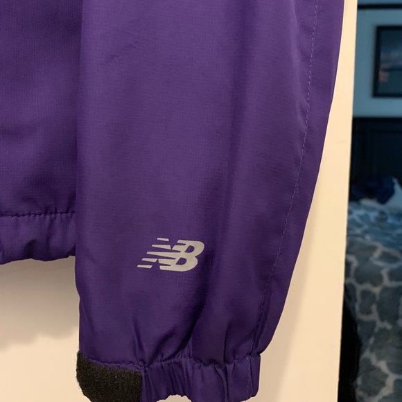 New Balance two-tone neon Windbreaker - Picture 2 of 5